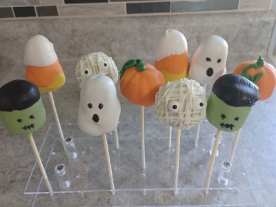 Halloween Cake Pops